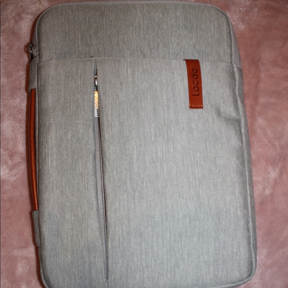 17’ laptop sleeve